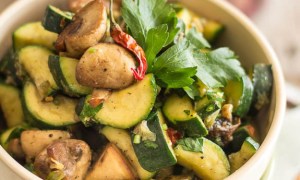 Sauteed-Zucchini-and-Mushrooms